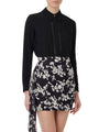 Camicia nera Donna in georgette con bande lettering modella frontale