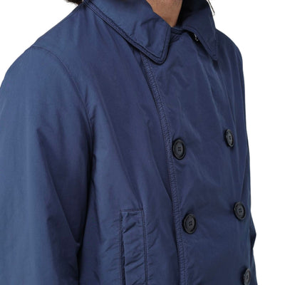 foto giacca uomo blu frontale con dettagli 