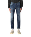 Jeans uomo denim firmati Dondup su modello vista frontale