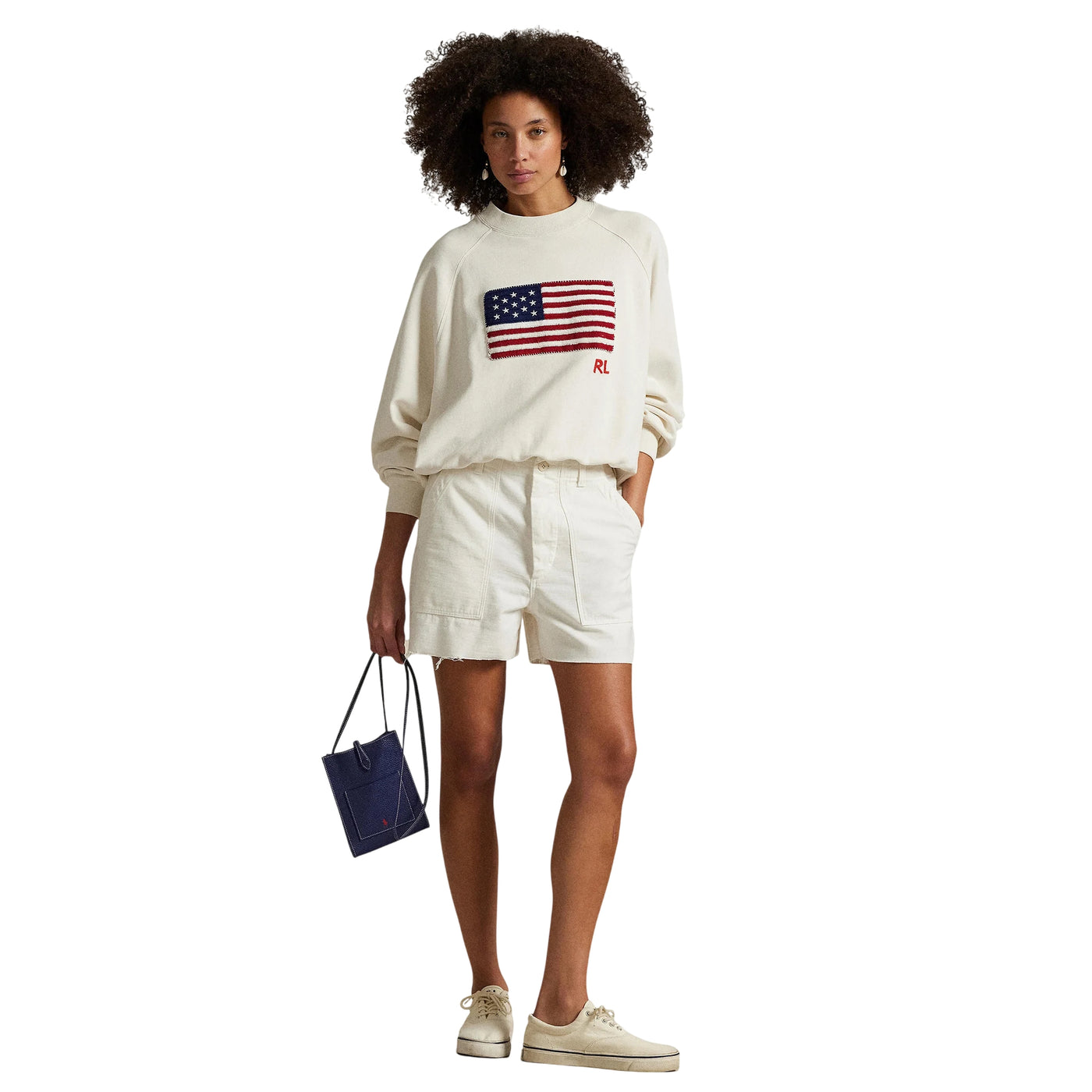 Shorts Donna con ampie tasche modella intera frontale