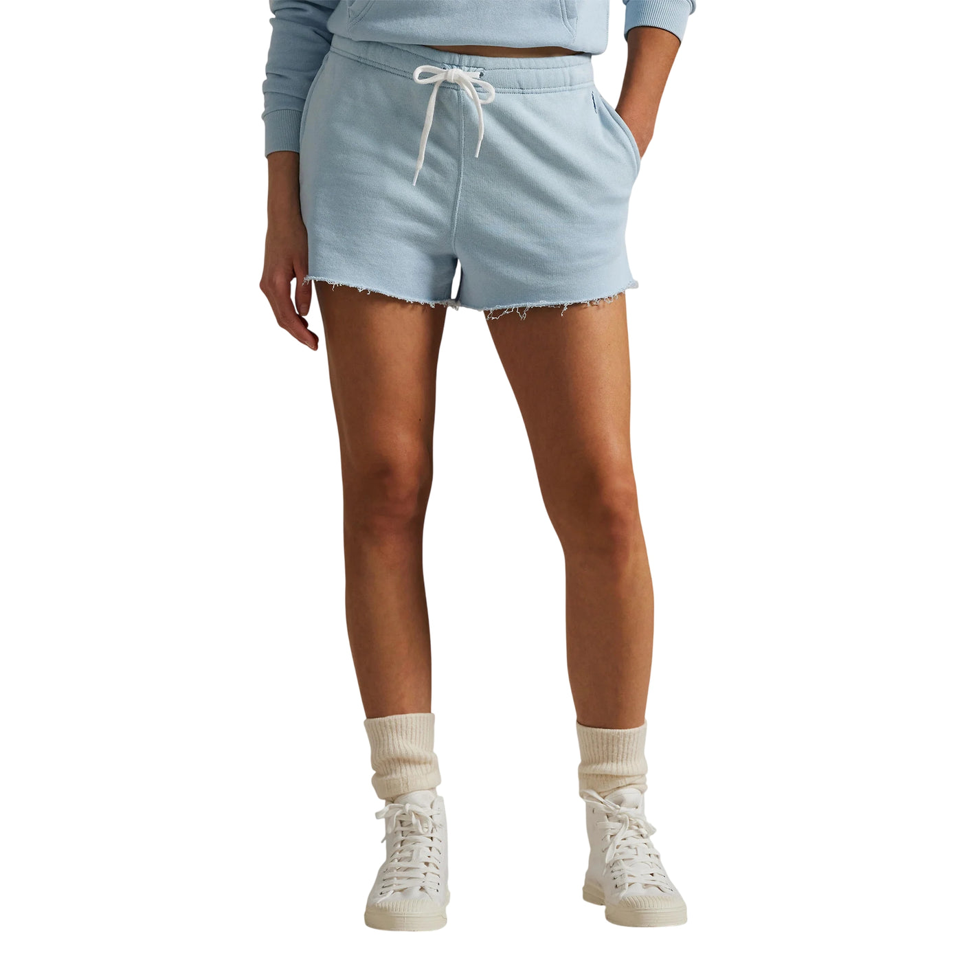 Shorts sportivi Donna in tinta unita celeste modella frontale