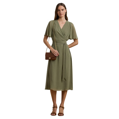 Abito Donna in georgette con cintura Verde oliva modella frontale