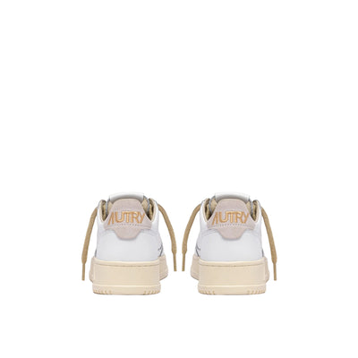 Acquista subito le Sneakers Donna, in pelle e lacci in lurex dorato e logo laterale, firmate Autry su Old England: vieni a scoprire tutta la collezione sul nostro sito