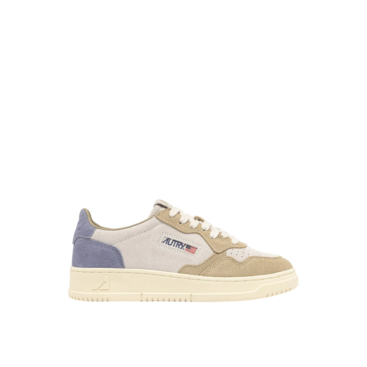 Acquista subito la Sneakers Donna, in pelle scamosciata, punta tonda traforata e label con ricamo cucita sulla linguetta, firmata Autry su Old England: vieni a scoprire tutta la collezione sul nostro sito