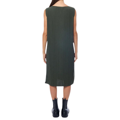 Women's dress with side slits