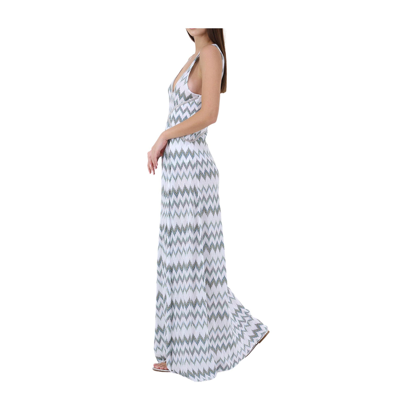 Long woman dress with zig zag pattern