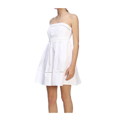 Women's white strapless dress