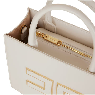 Acquista subito la Borsa Donna, in effetto pelle, doppi manici tubolari e chiusura con zip, firmata Elisabetta Franchi su Old England: vieni a scoprire tutta la collezione sul nostro sito