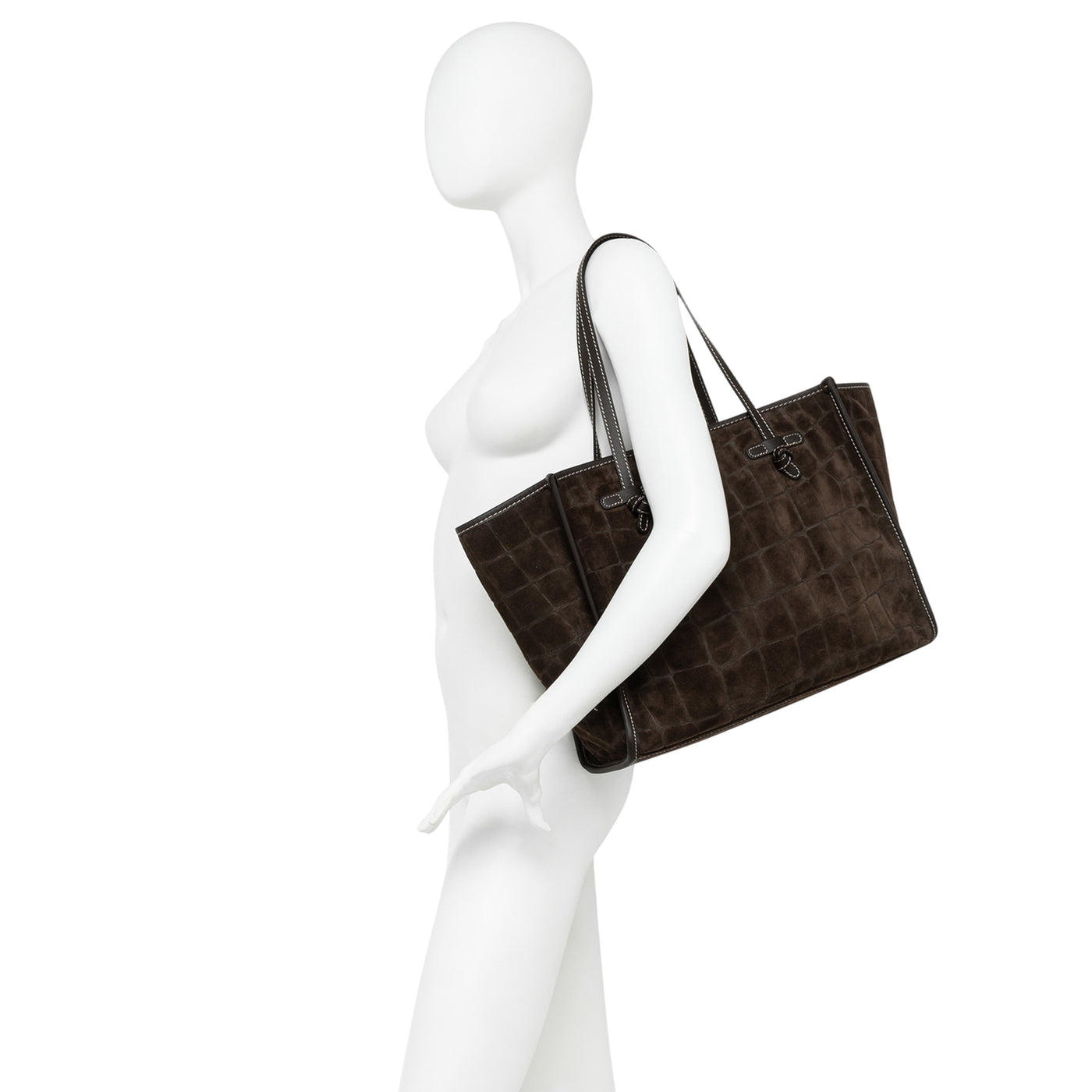Borsa shopper Donna con stampa cocco Marrone scuro su modella, indossata a spalla