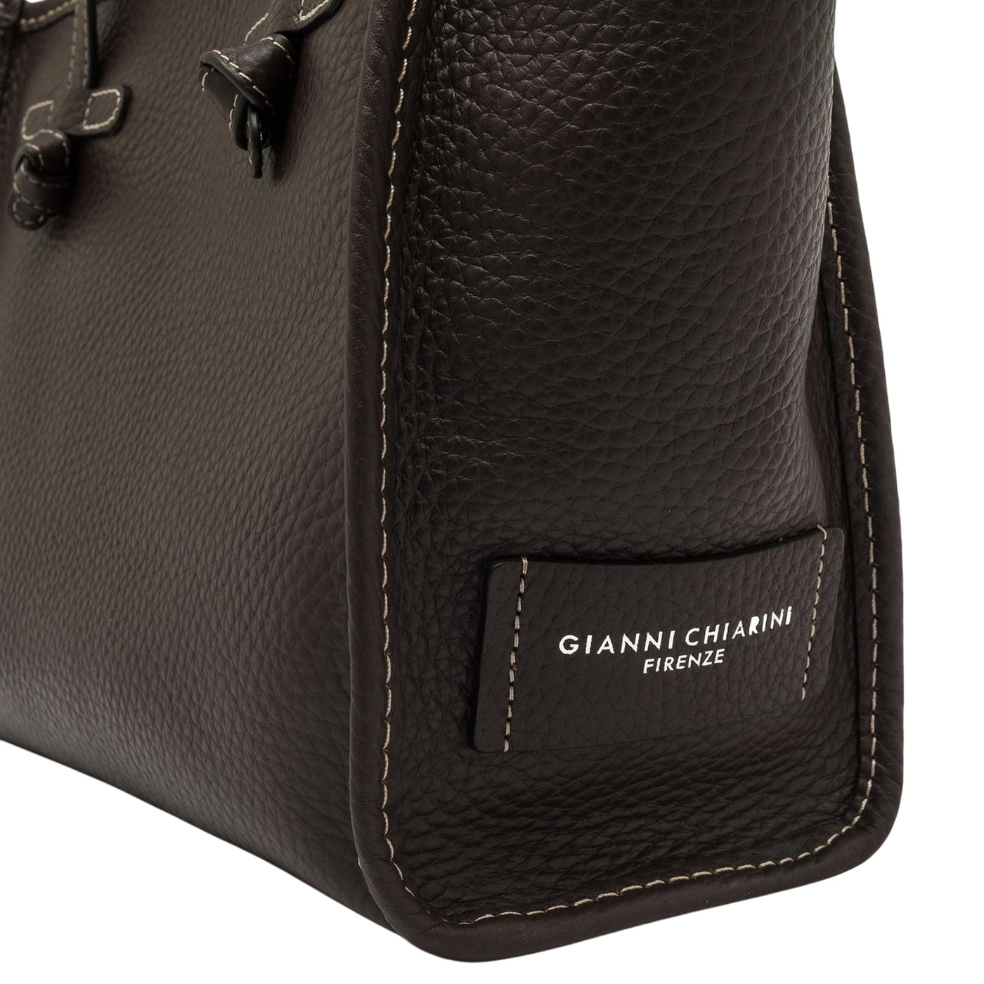 Borsa Donna in pelle con tracolla regolabile dettaglio laterale con etichetta logata