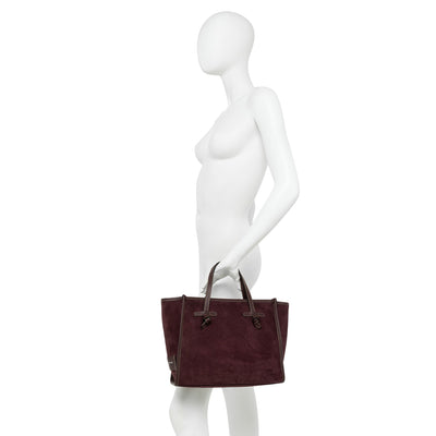 Borsa a mano Donna Miss Marcella scamosciata Bordeaux indossata a mano da modella