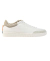 Acquista subito la Sneakers Uomo, con suola in gomma resistente, punta camosciata traforata arrotondata, chiusura con lacci e dettaglio decorativo sul retro firmata Barracuda su Old England: vieni a scoprire tutta la collezione sul nostro sito. 