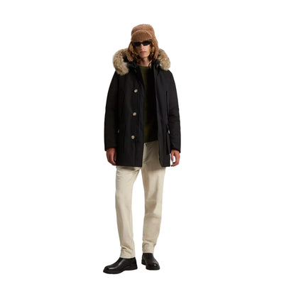 Parka Uomo Arctic Nero con pelliccia rimovibile modello intero frontale