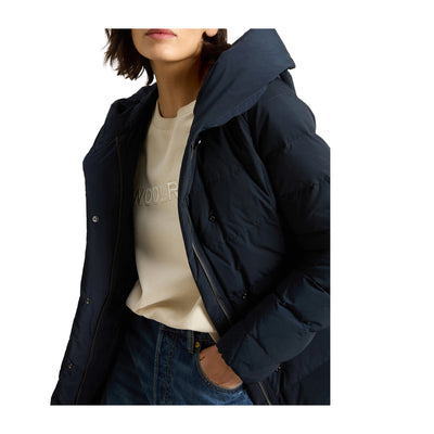 Parka Donna in Urban Touch Puffy Prescott Blu modella