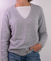 Maglia Donna in cashmere grigio con scollo a V