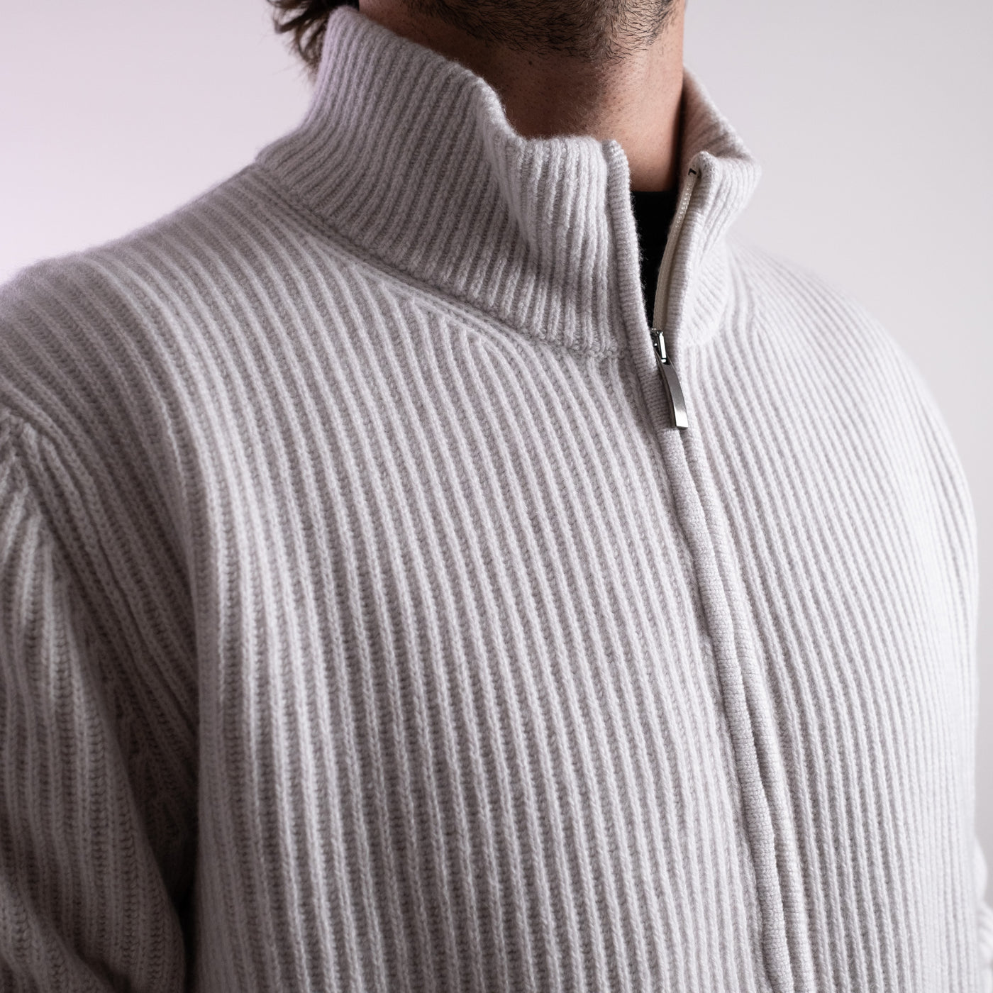 Cardigan Uomo a coste con zip avorio