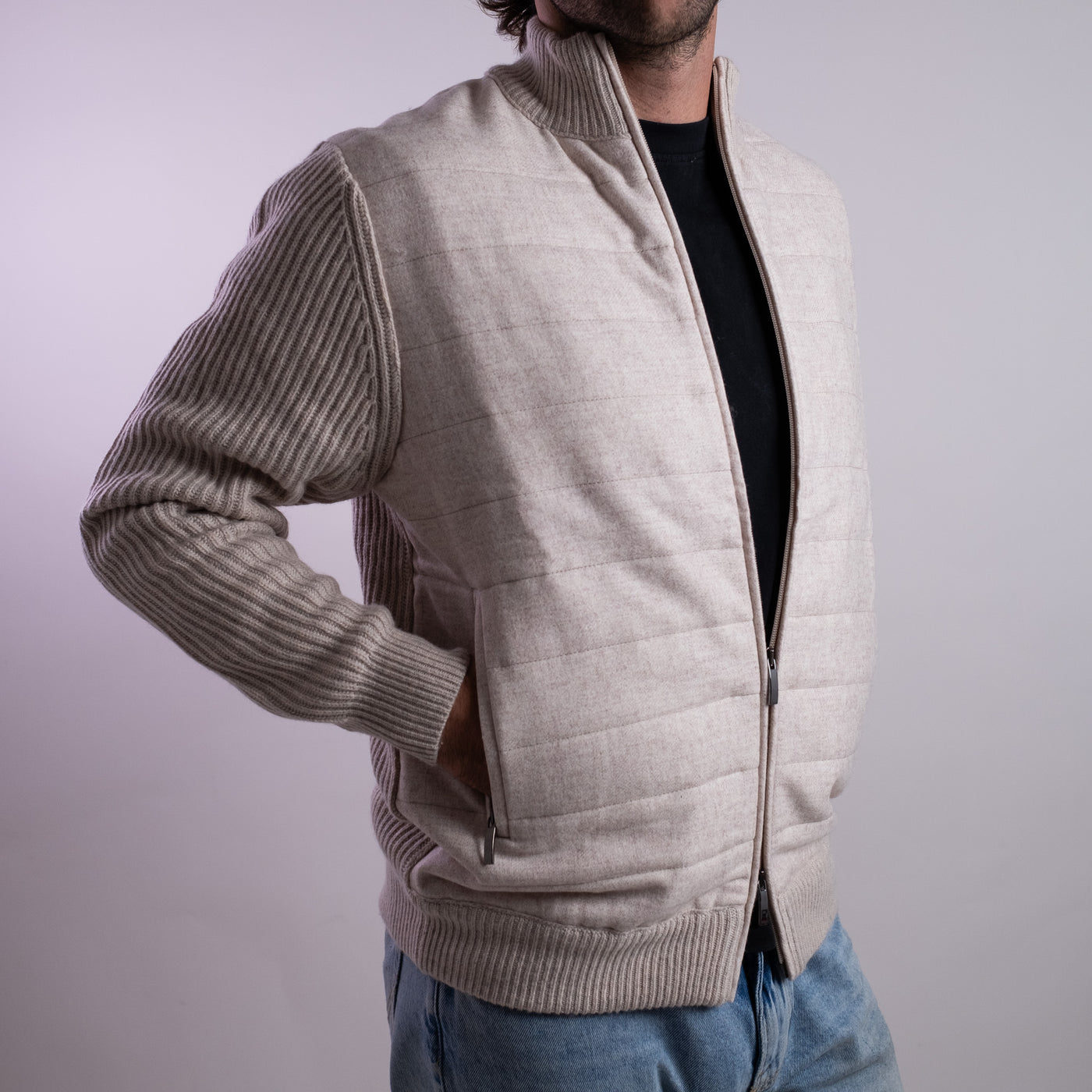 Cardigan Uomo imbottito davanti con zip beige
