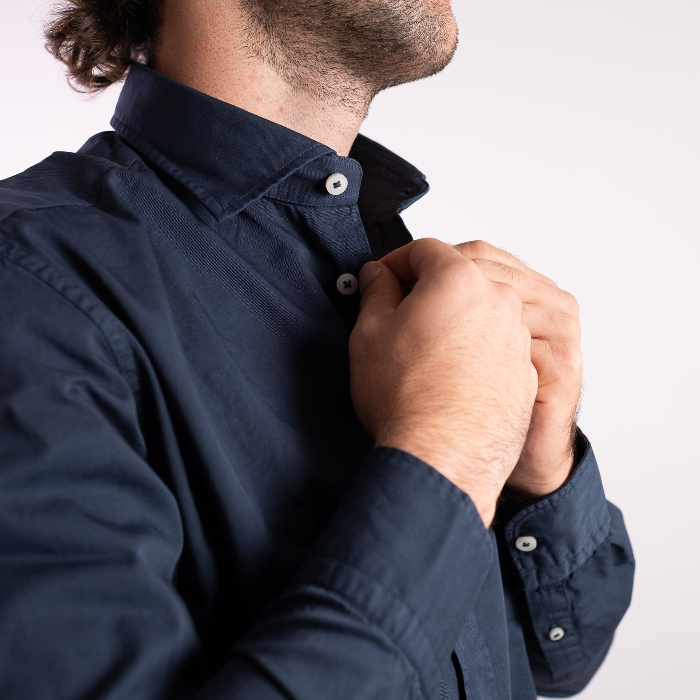 Camicia Uomo in tinta unita navy dettaglio