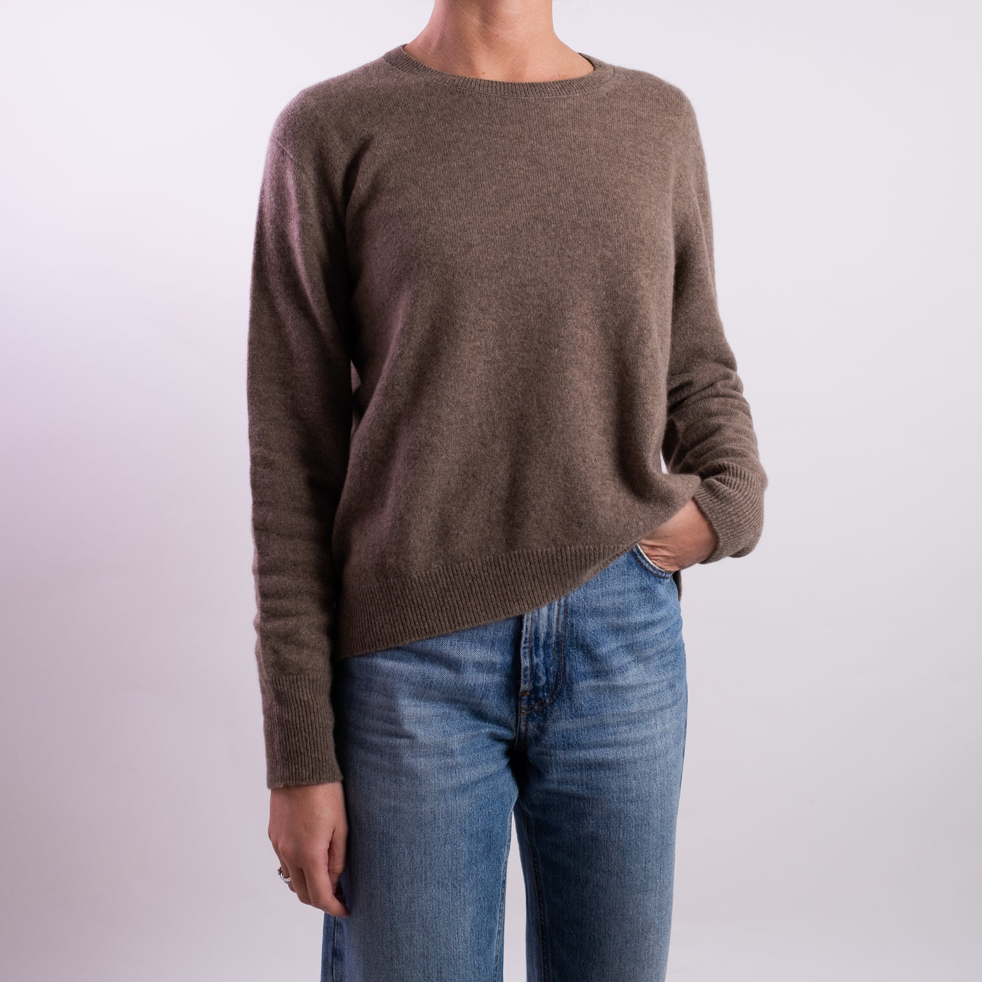 Maglia girocollo Donna in cashmere marrone