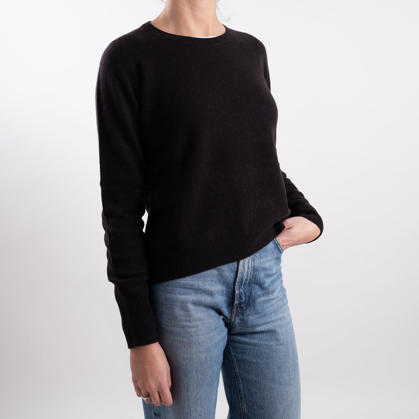 Maglia girocollo Donna in cashmere marrone scuro