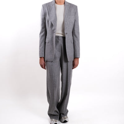 Completo Donna gessato giacca e pantalone modella frontale