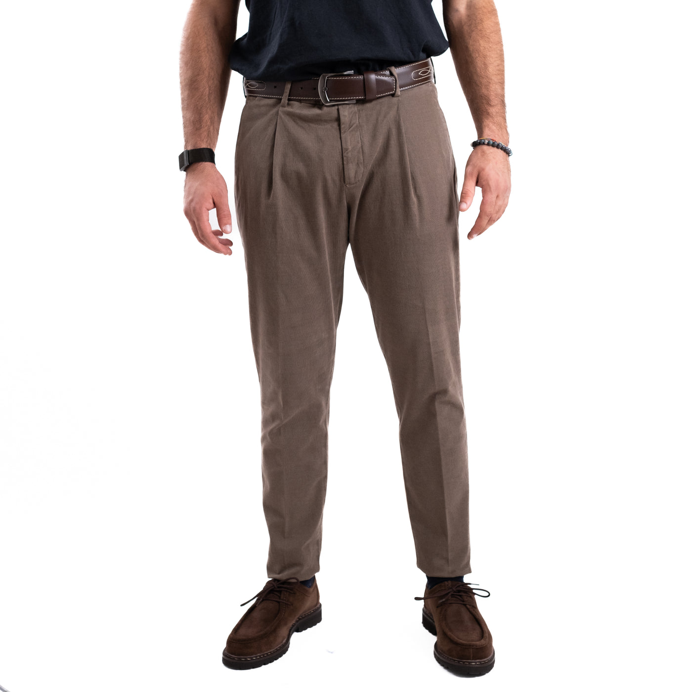 Pantalone Tiberio Uomo con piega marrone modello frontale