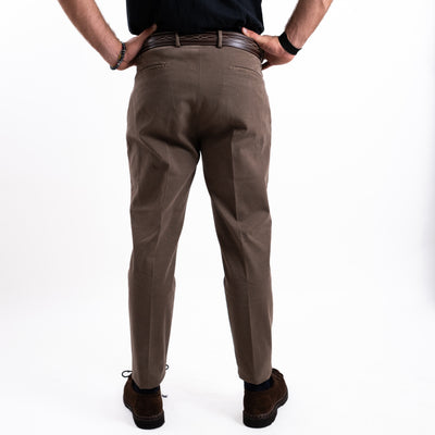 Pantalone Tiberio Uomo con piega marrone modello retro