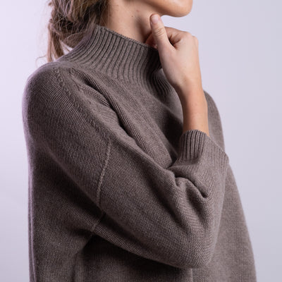 Maglia Donna in misto cashmere marrone dettaglio
