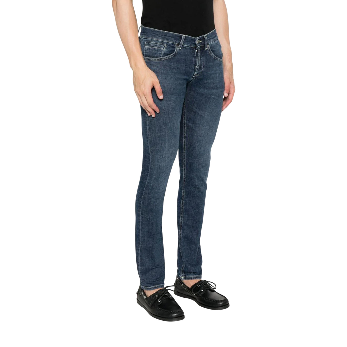 Jeans Uomo dal fit slim, con cinque tasche e lavaggio scuro