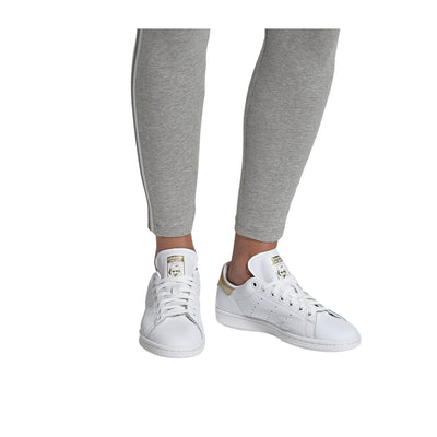 Sneakers Donns Stan Smith Bianco e Oro modella