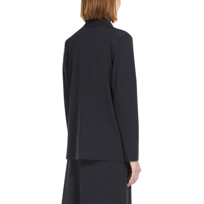 Acquista subito la Giacca donna, in jersey tecnico infoderabile, chiusura a monopetto e tasche a filetto, firmata MaxMara su Old England: vieni a scoprire tutta la collezione sul nostro sito. 