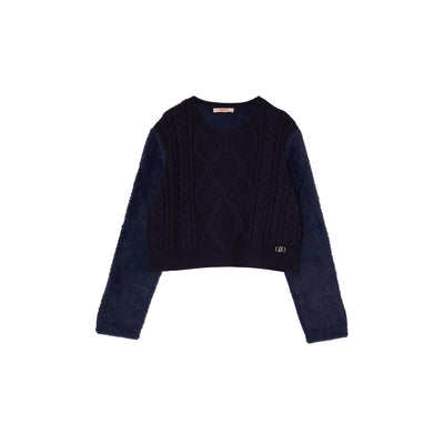 Pullover con maniche soft e trecce