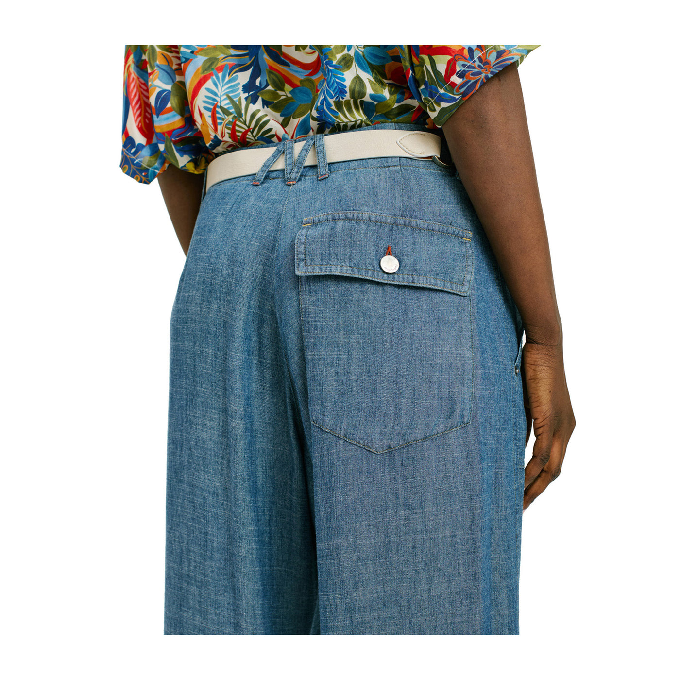 Pantalone Donna in denim, a palazzo, con tasca posteriore applicata 