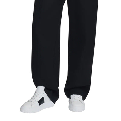 Sneakers Uomo H-Stripes Bianco/Nero su modello
