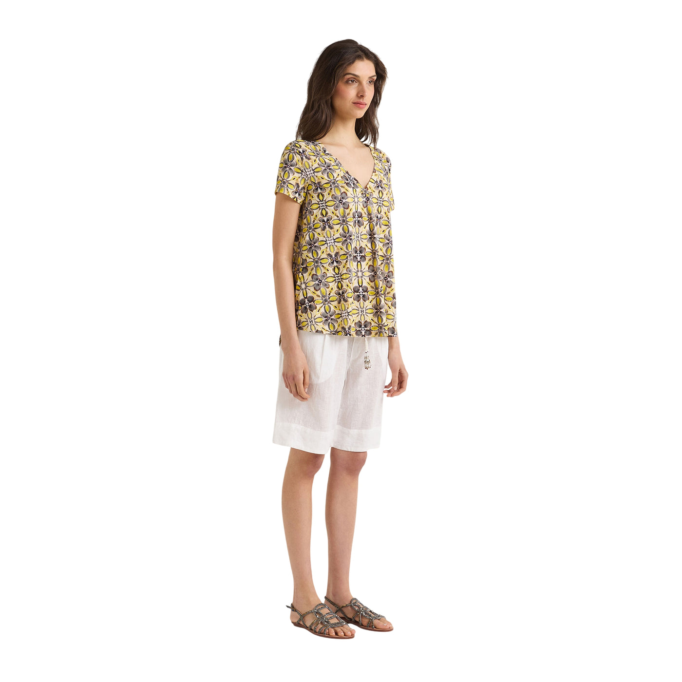 T-shirt Donna con fantasia Caleido Flower modella frontale