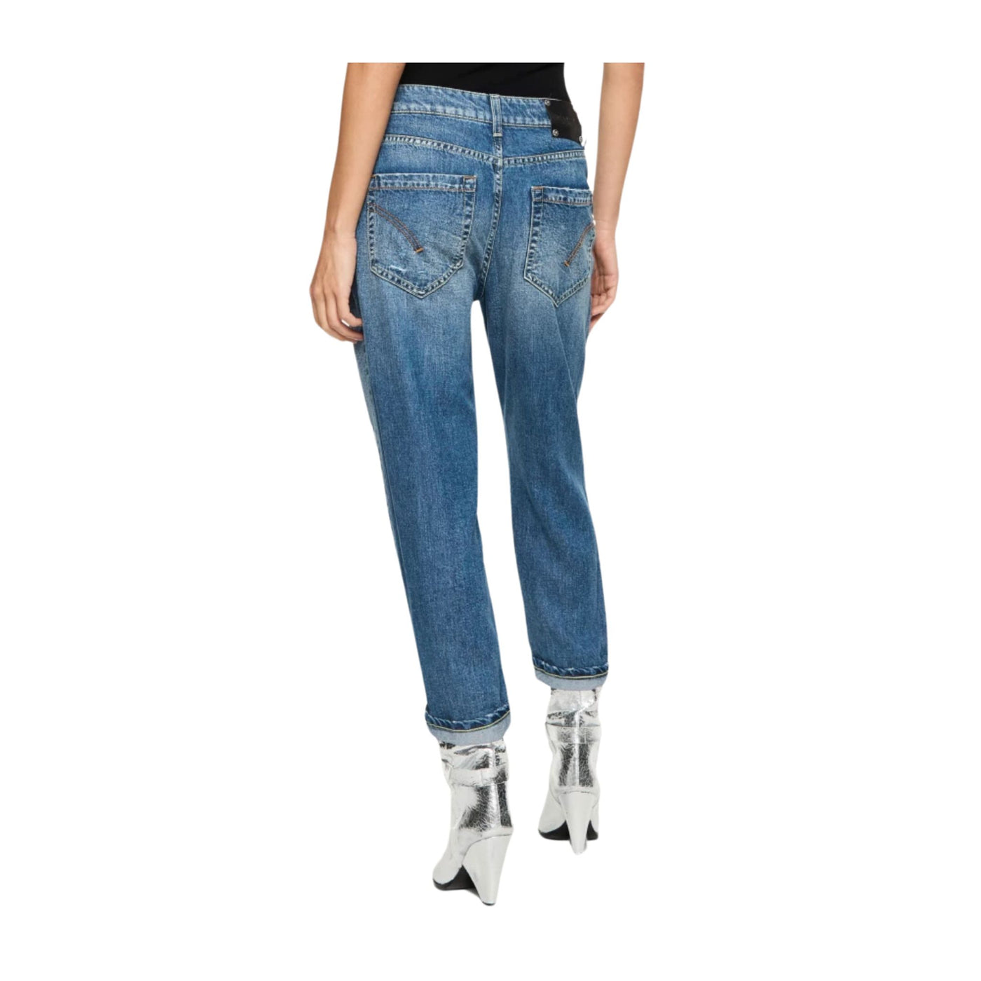 Jeans Donna con bottoni frontali e cinque tasche