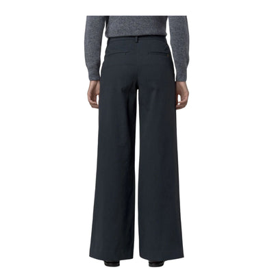 Pantaloni chino da donna Tyanne modella retro