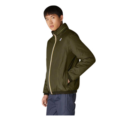 Men's jacket with zip closure and pockets