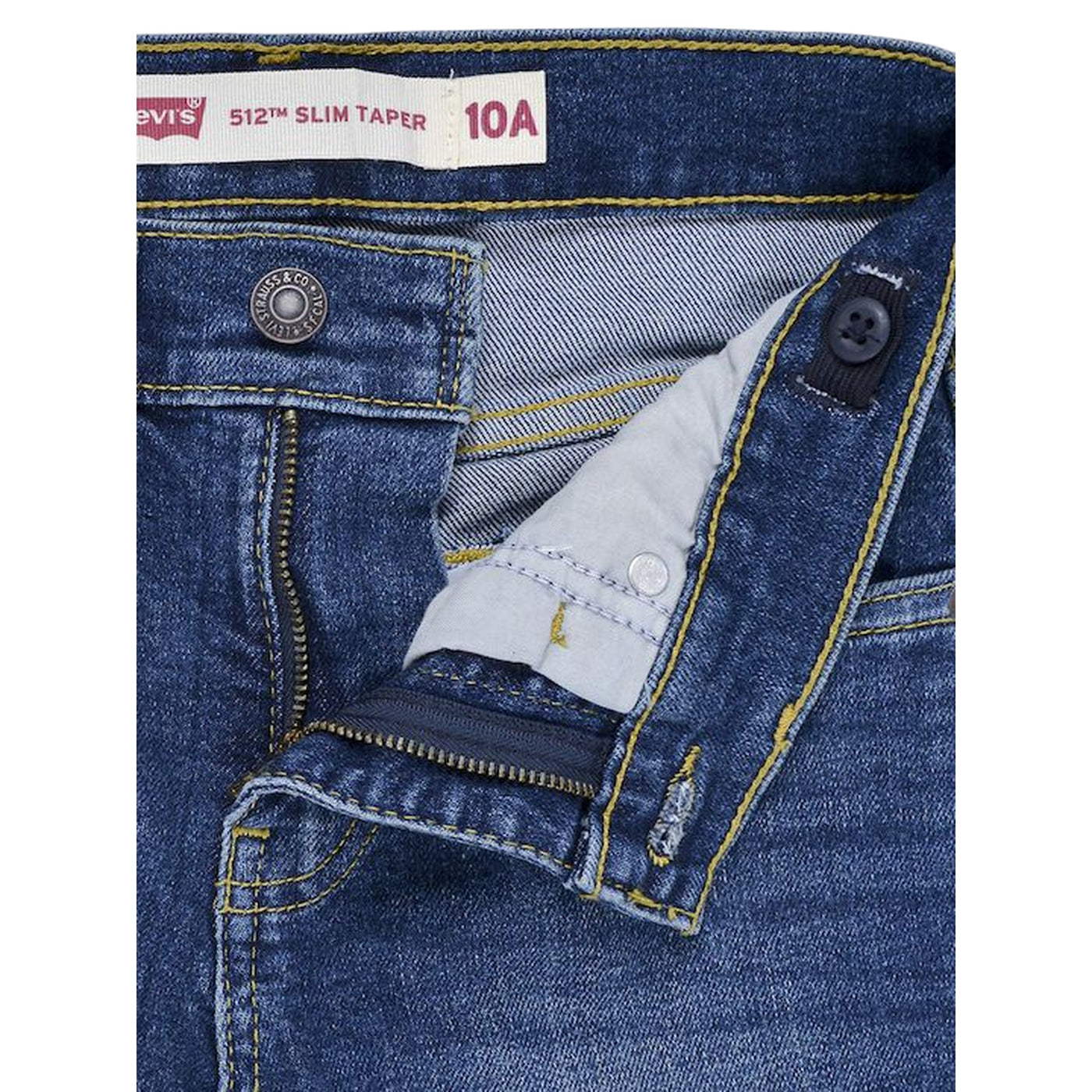 Acquista subito il Jeans da Bambino, misto cotone, modello a cinque tasche e chiusura con zip e bottone firmato Levi's su Old England: vieni a scoprire tutta la collezione sul nostro sito