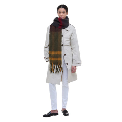 Sciarpa Donna Isla Tartan Boucle su modella