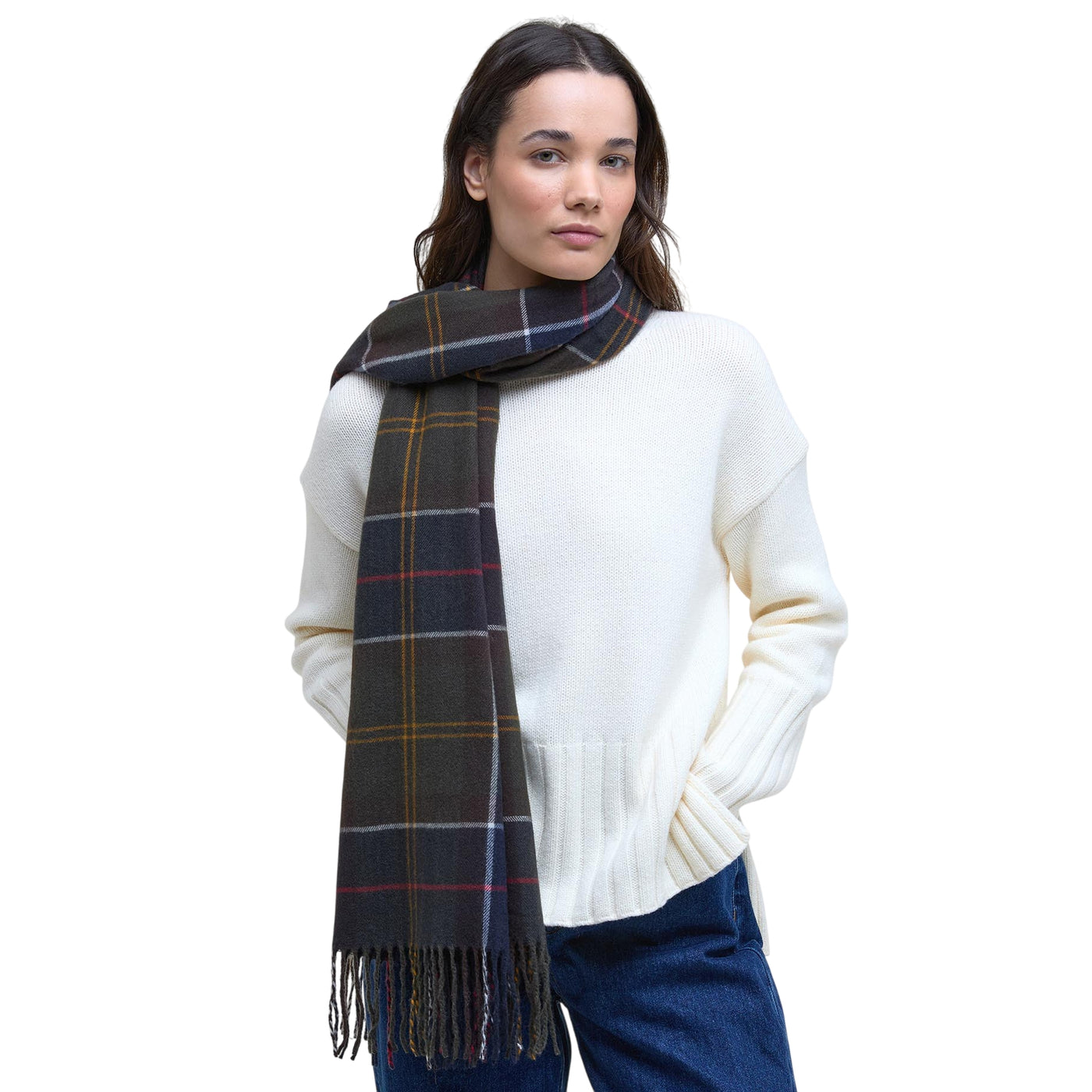 Sciarpa Donna Tartan con frange su modella