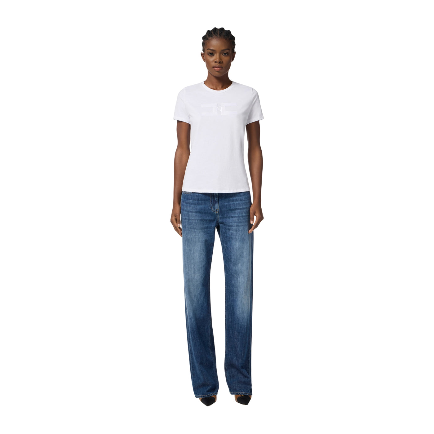 Acquista subito la T-shirt Donna, in puro cotone, maniche corte e dettaglio ricamato con logo, firmata Elisabetta Franchi su Old England: vieni a scoprire tutta la collezione sul nostro sito
