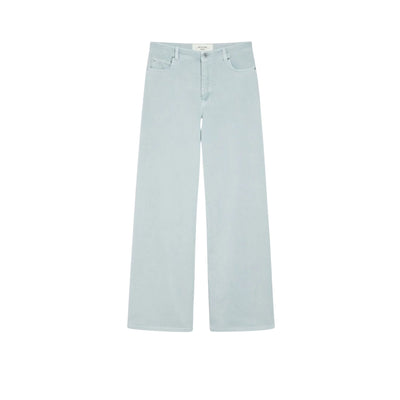 Acquista subito il Jeans Donna, realizzato in cotone elasticizzato, chiusura con zip nascosta e bottone, passanti in vita e cinque tasche, firmato MaxMara su Old England: vieni a scoprire tutta la collezione sul nostro sito