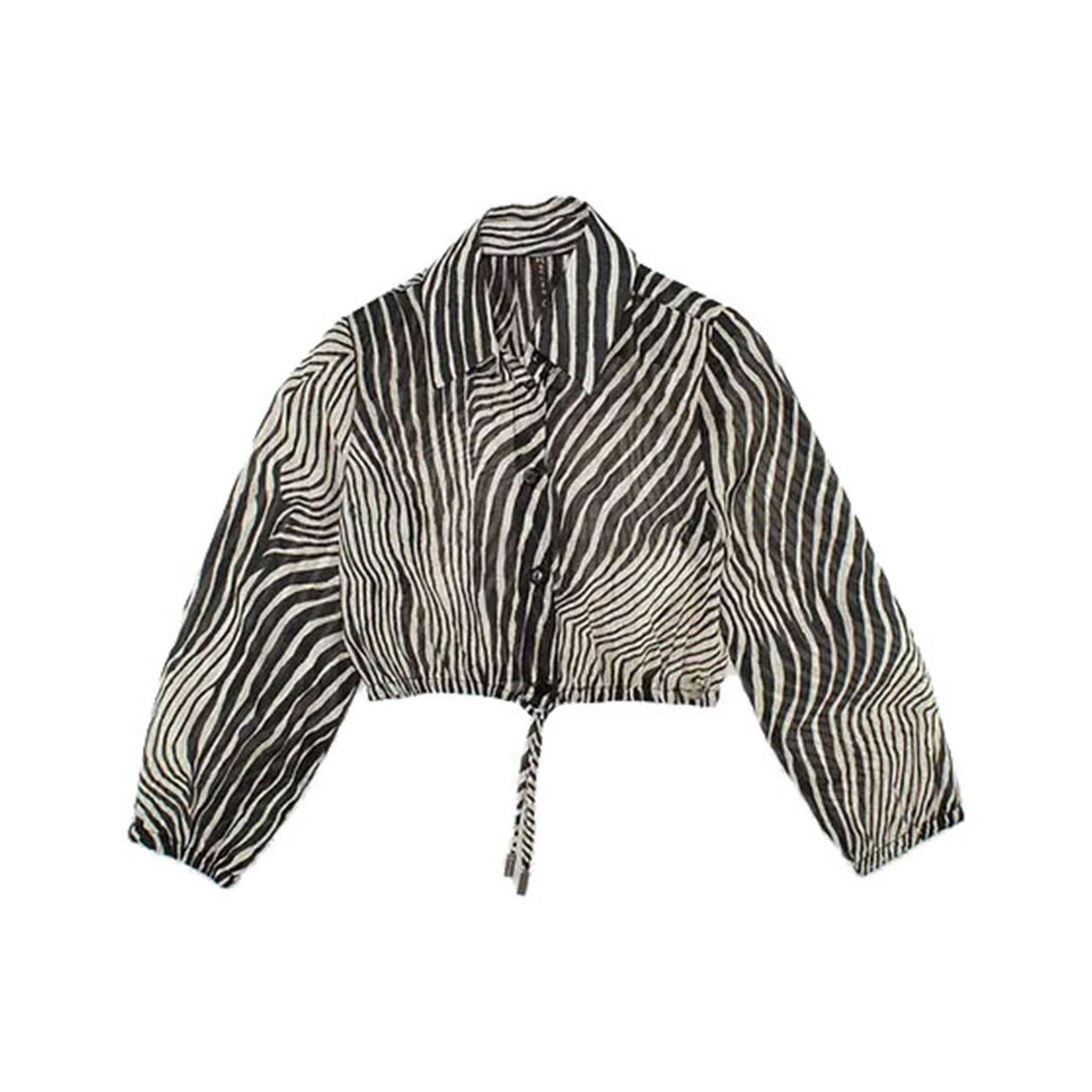 Girl's shirt with zebra print