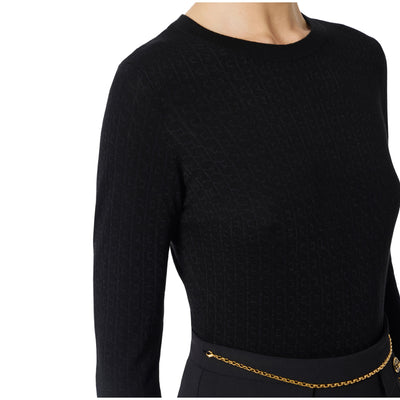 Maglia Donna in lana con micro-logo jacquard modella ravvicinata