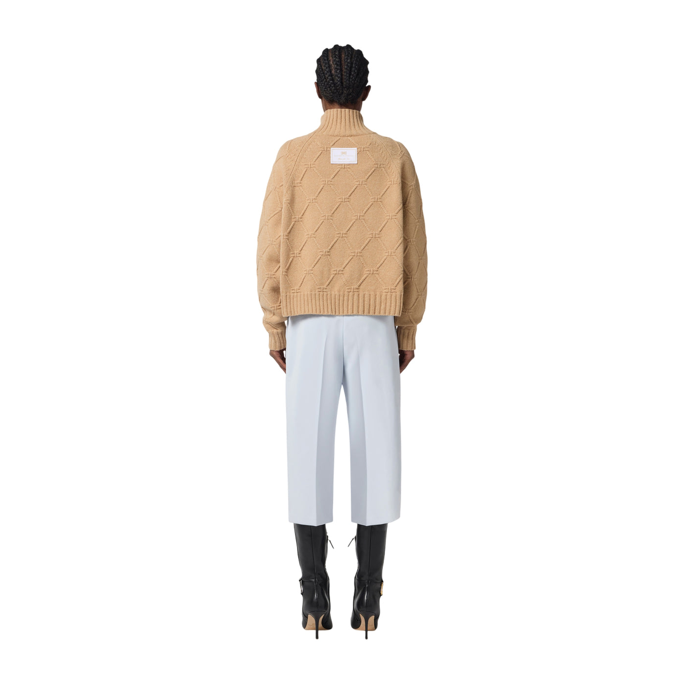 Maglia Donna con losanghe jacquard Beige modella intera retro