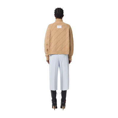 Maglia Donna con losanghe jacquard Beige modella intera retro