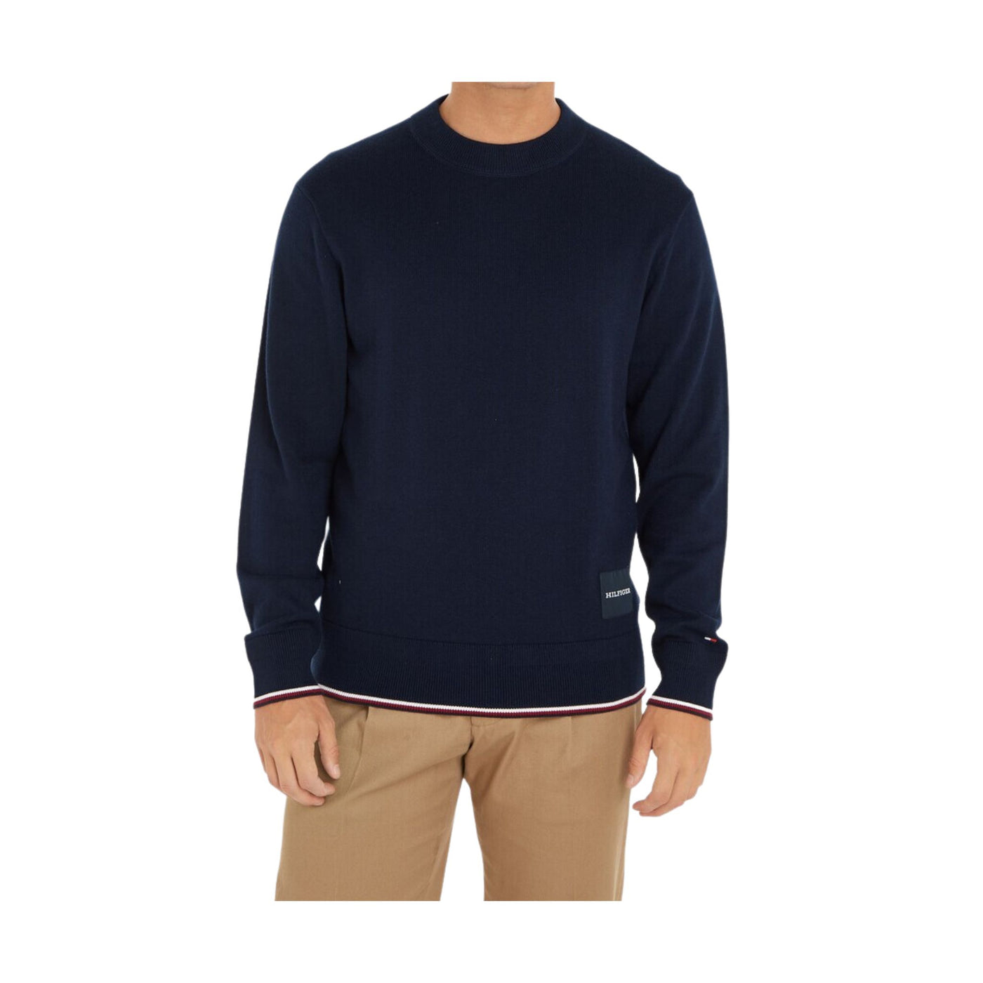 Men's sweater with logo patch