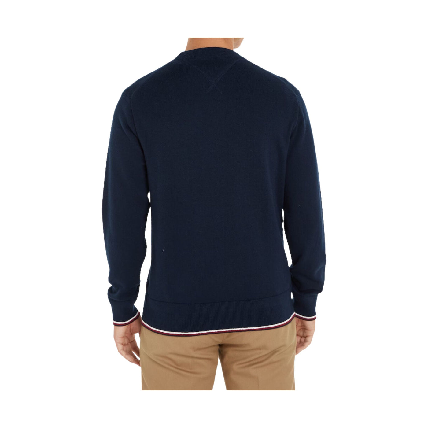 Men's sweater with logo patch