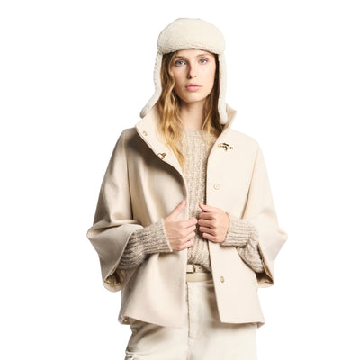 Cappotto Donna corto Beige, con iconico gancio e collo alto